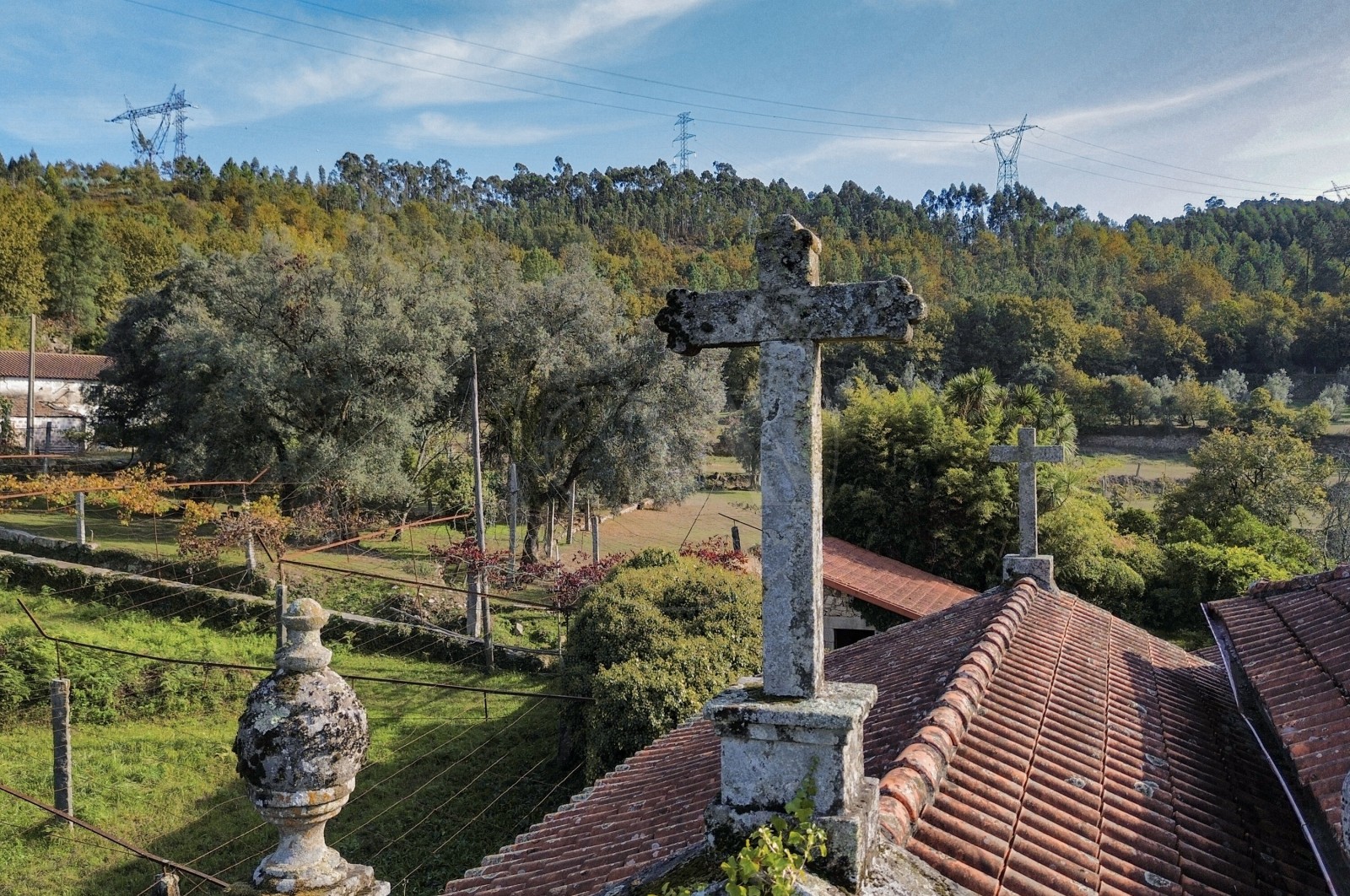 Farm T8 for For sale in Covelas, Póvoa de Lanhoso, Braga - Detalhes (Imagem 1)