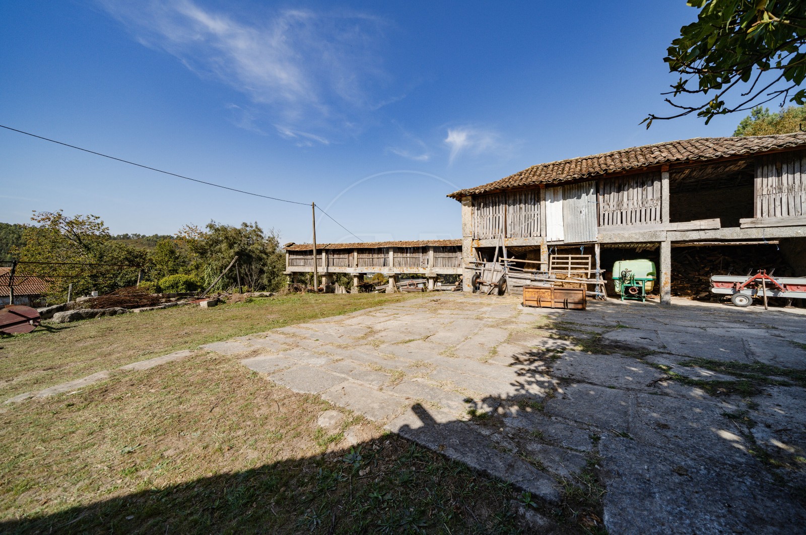 Farm T8 for For sale in Covelas, Póvoa de Lanhoso, Braga - Terreno (Imagem 2)
