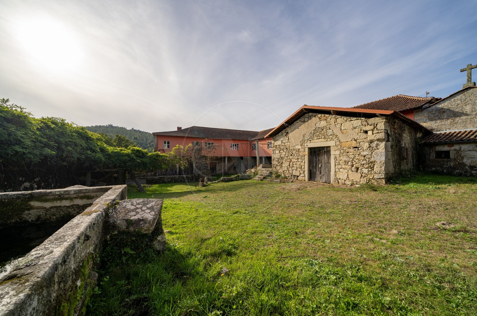 Farm T8 for For sale in Covelas, Póvoa de Lanhoso, Braga - Quintal/Jardim (Imagem 1)