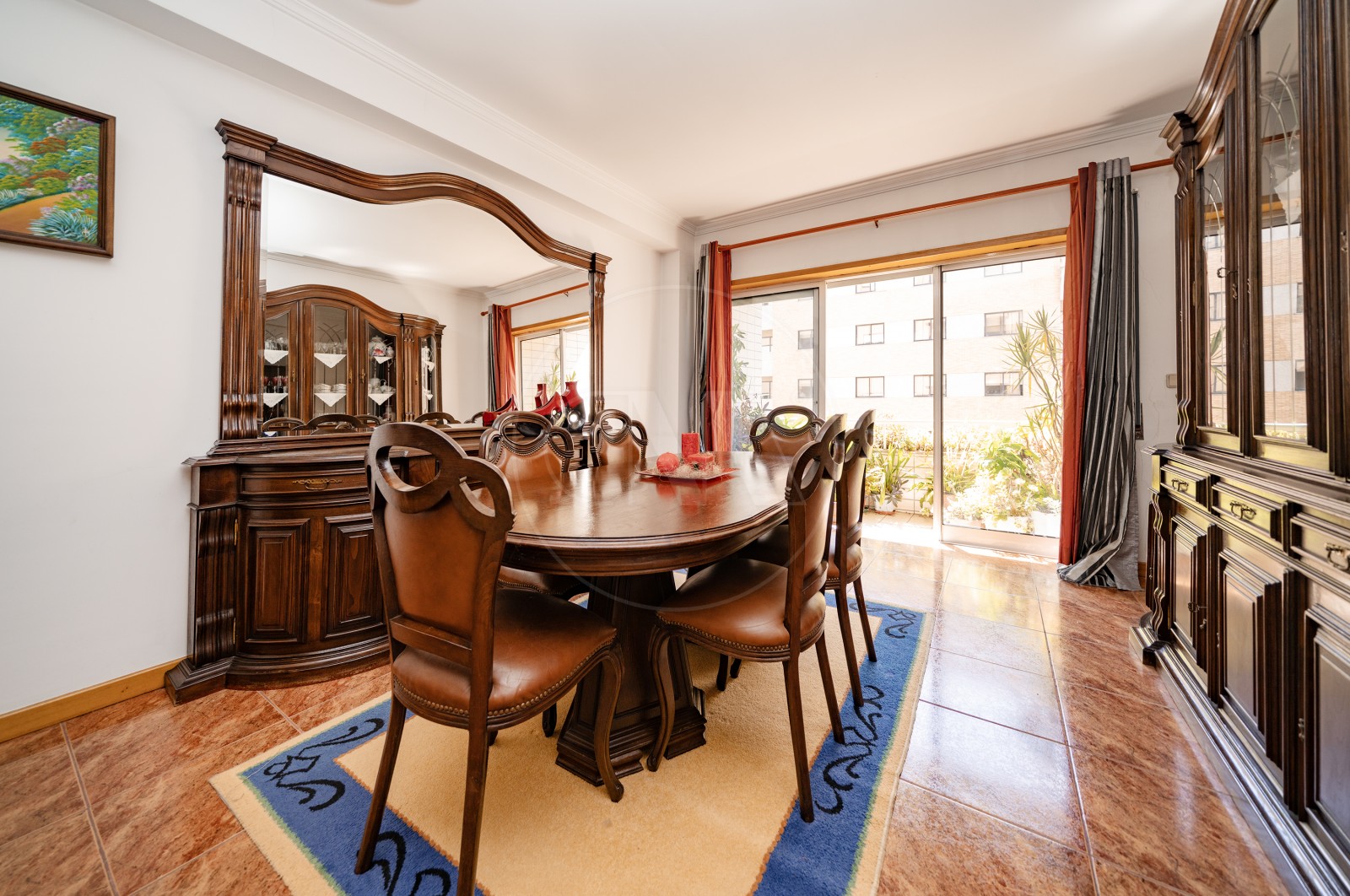 Apartamento T2 para Venda em Nogueira, Fraião e Lamaçães, Braga, Braga - Sala (Imagem 2)