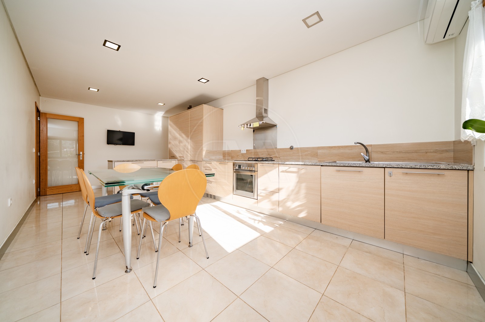 Moradia T2 para Venda em Escudeiros e Penso (Santo Estêvão e São Vicente), Braga, Braga - Cozinha (Imagem 2)