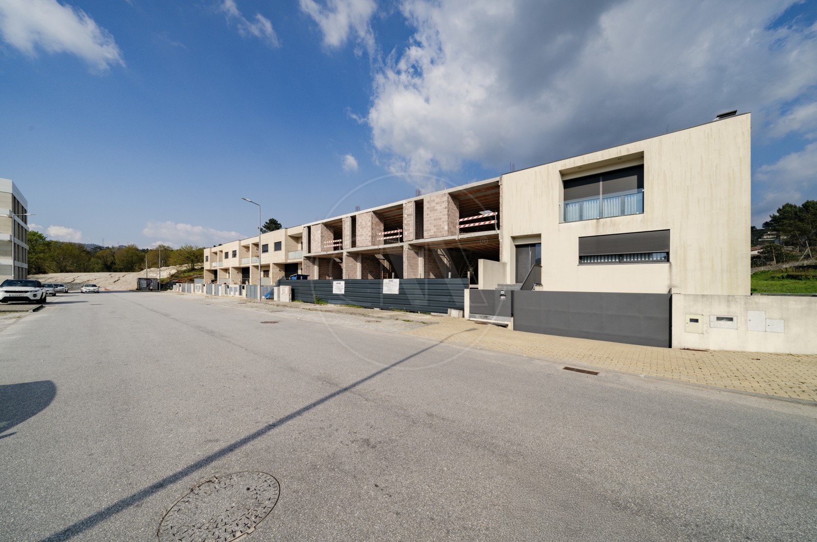 Moradia T3 para Venda em Póvoa de Lanhoso (Nossa Senhora do Amparo), Póvoa de Lanhoso, Braga - Fachada (Imagem 4)