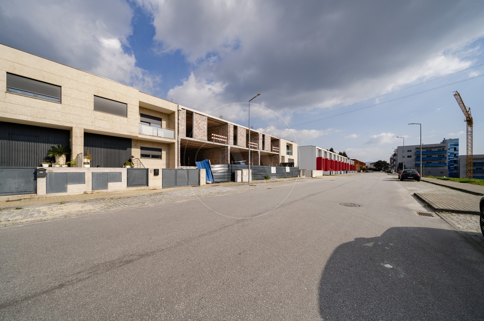 Moradia T3 para Venda em Póvoa de Lanhoso (Nossa Senhora do Amparo), Póvoa de Lanhoso, Braga - Fachada (Imagem 6)