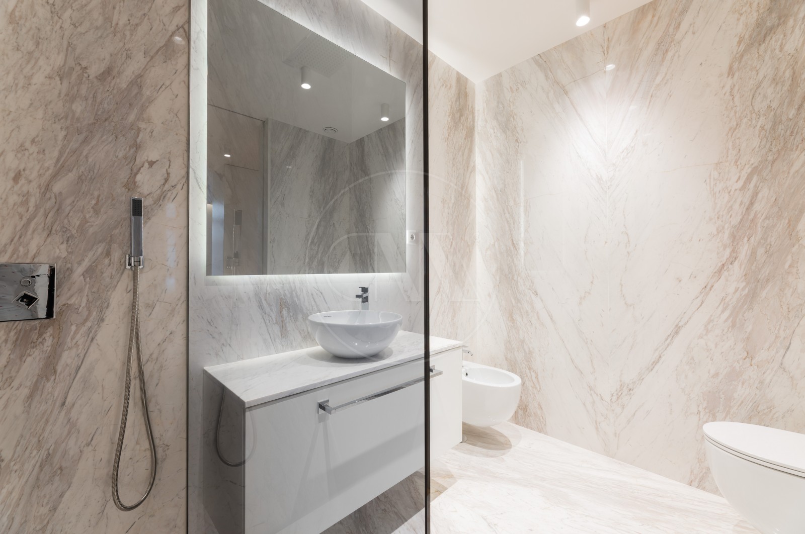 Apartment T2 for For sale in Braga (Maximinos, Sé e Cividade), Braga, Braga - Áreas comuns (Imagem 17)