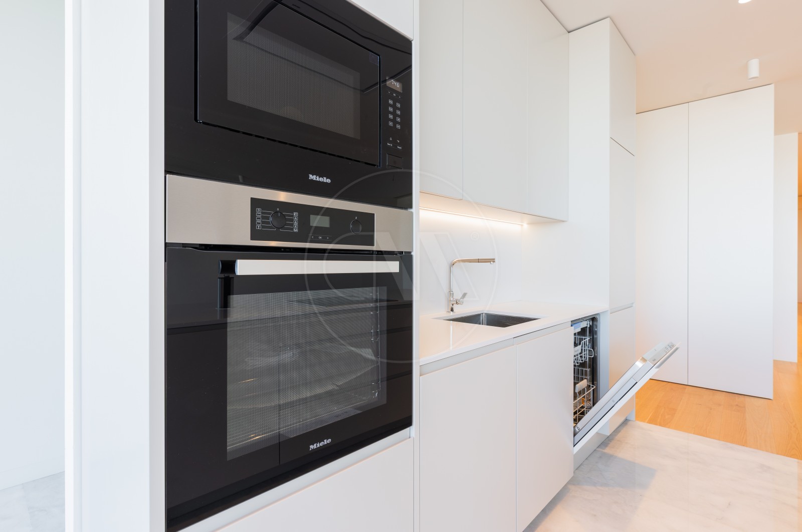 Apartment T2 for For sale in Braga (Maximinos, Sé e Cividade), Braga, Braga - Áreas comuns (Imagem 24)