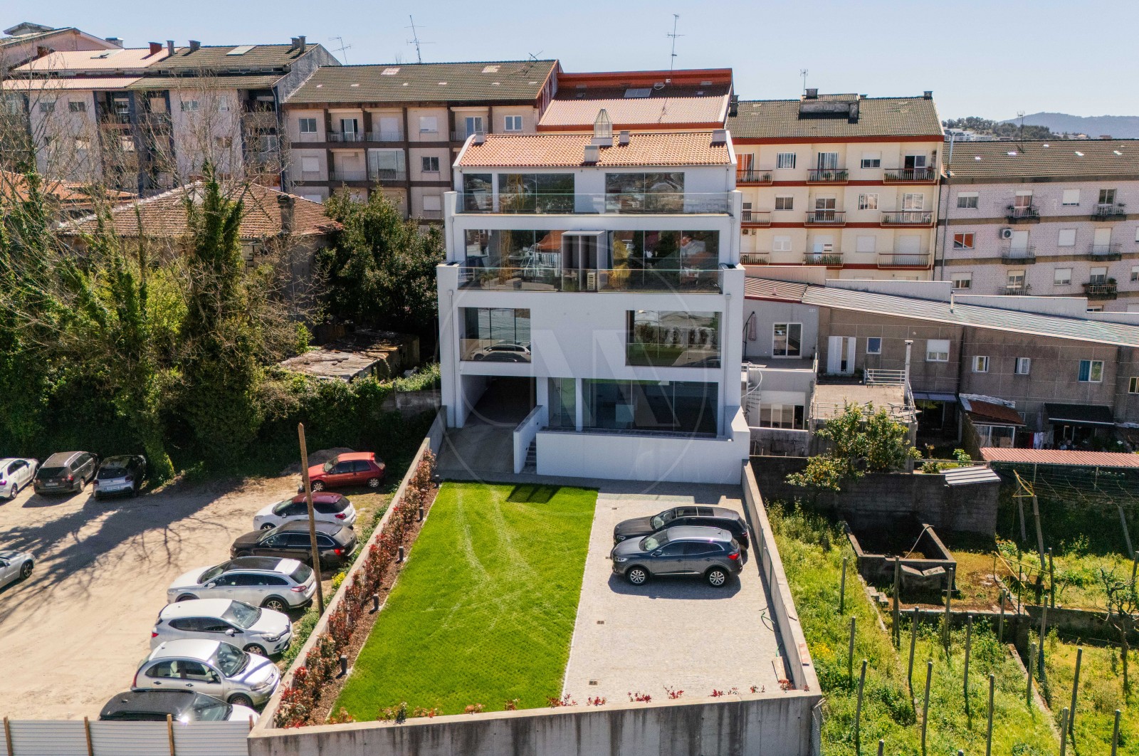 Apartment T2 for For sale in Braga (Maximinos, Sé e Cividade), Braga, Braga - Área envolvente (Imagem 4)