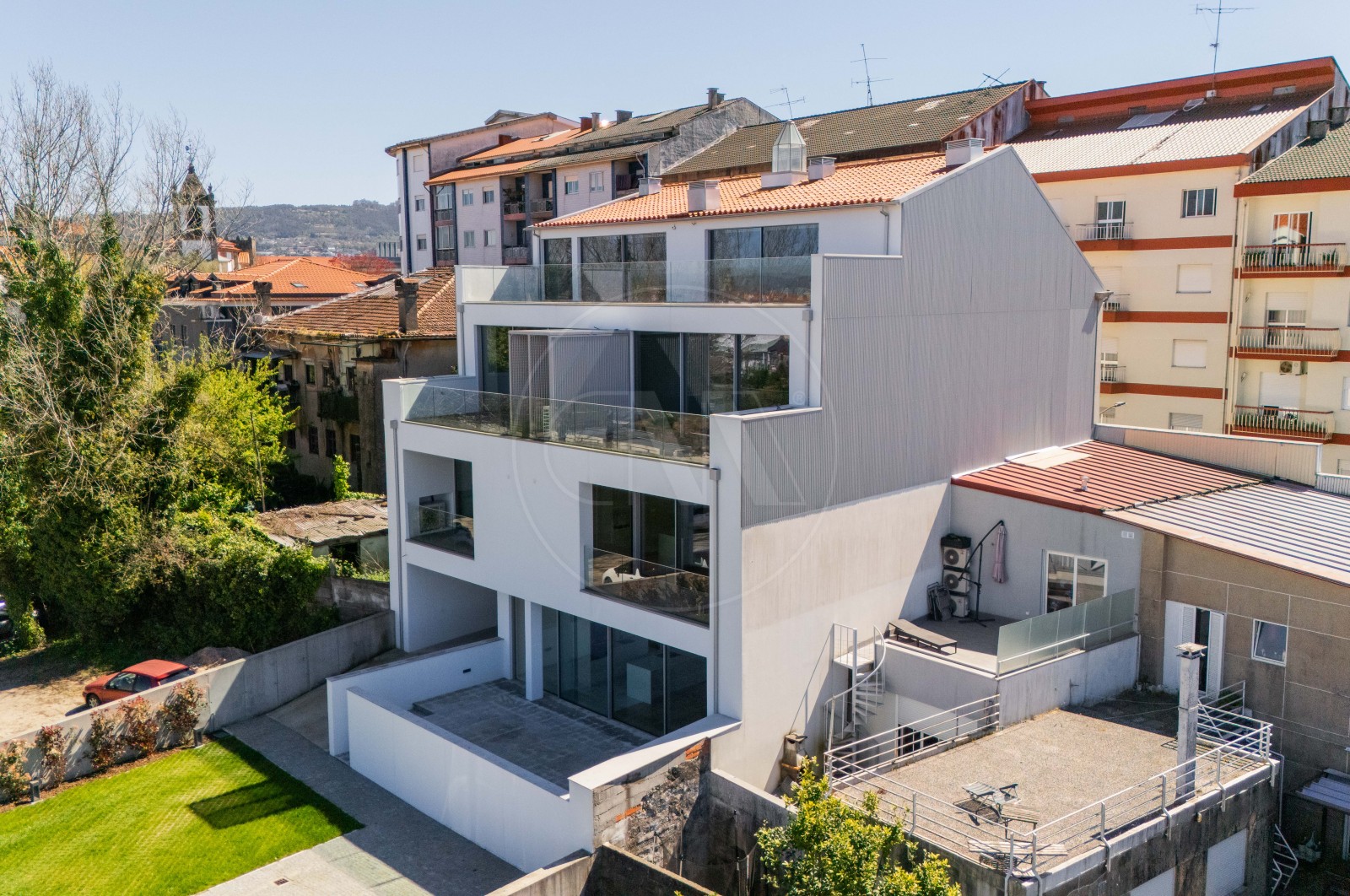 Apartment T2 for For sale in Braga (Maximinos, Sé e Cividade), Braga, Braga - Área envolvente (Imagem 3)