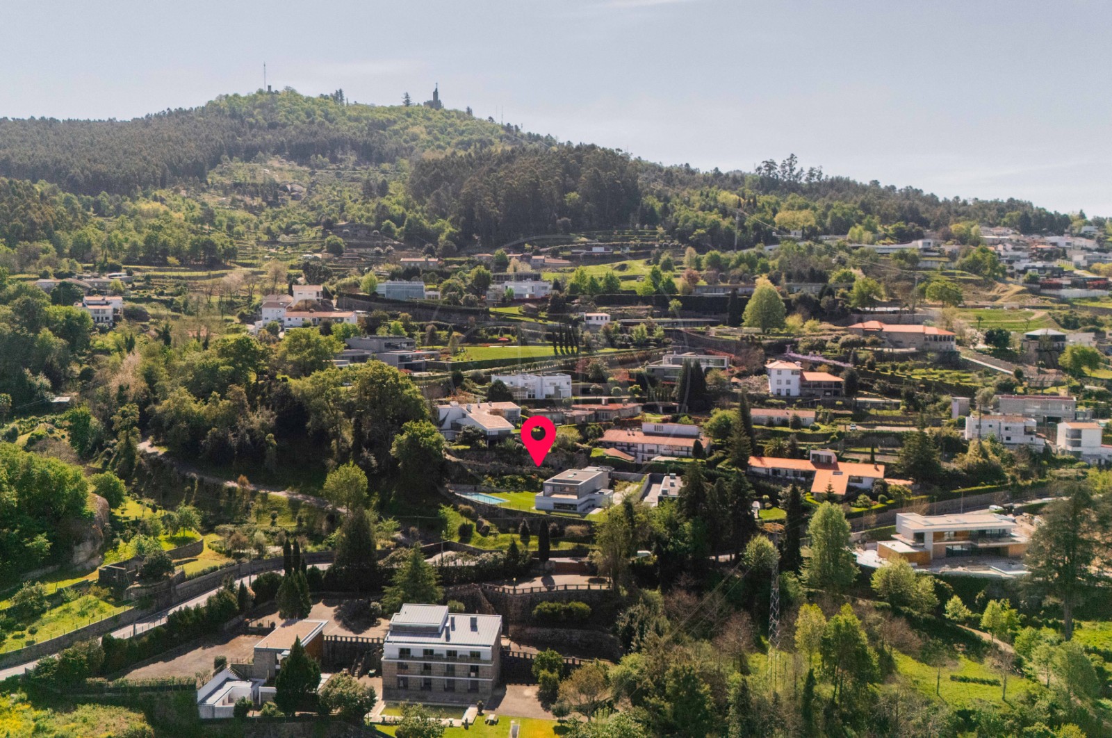 Moradia T4 para Venda em Costa, Guimarães, Braga - Área envolvente (Imagem 14)