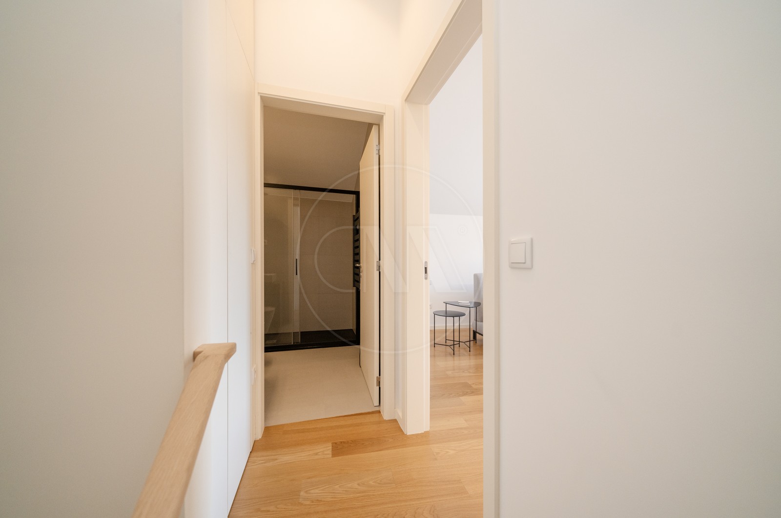 Apartamento T1 para Venda em Bonfim, Porto, Porto - Corredor (Imagem 1)