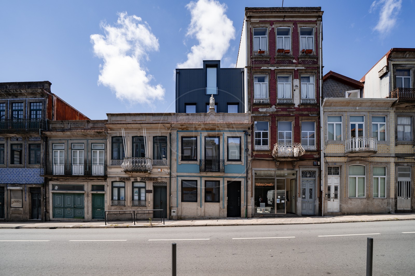 Apartamento T1 para Venda em Bonfim, Porto, Porto - Fachada (Imagem 1)