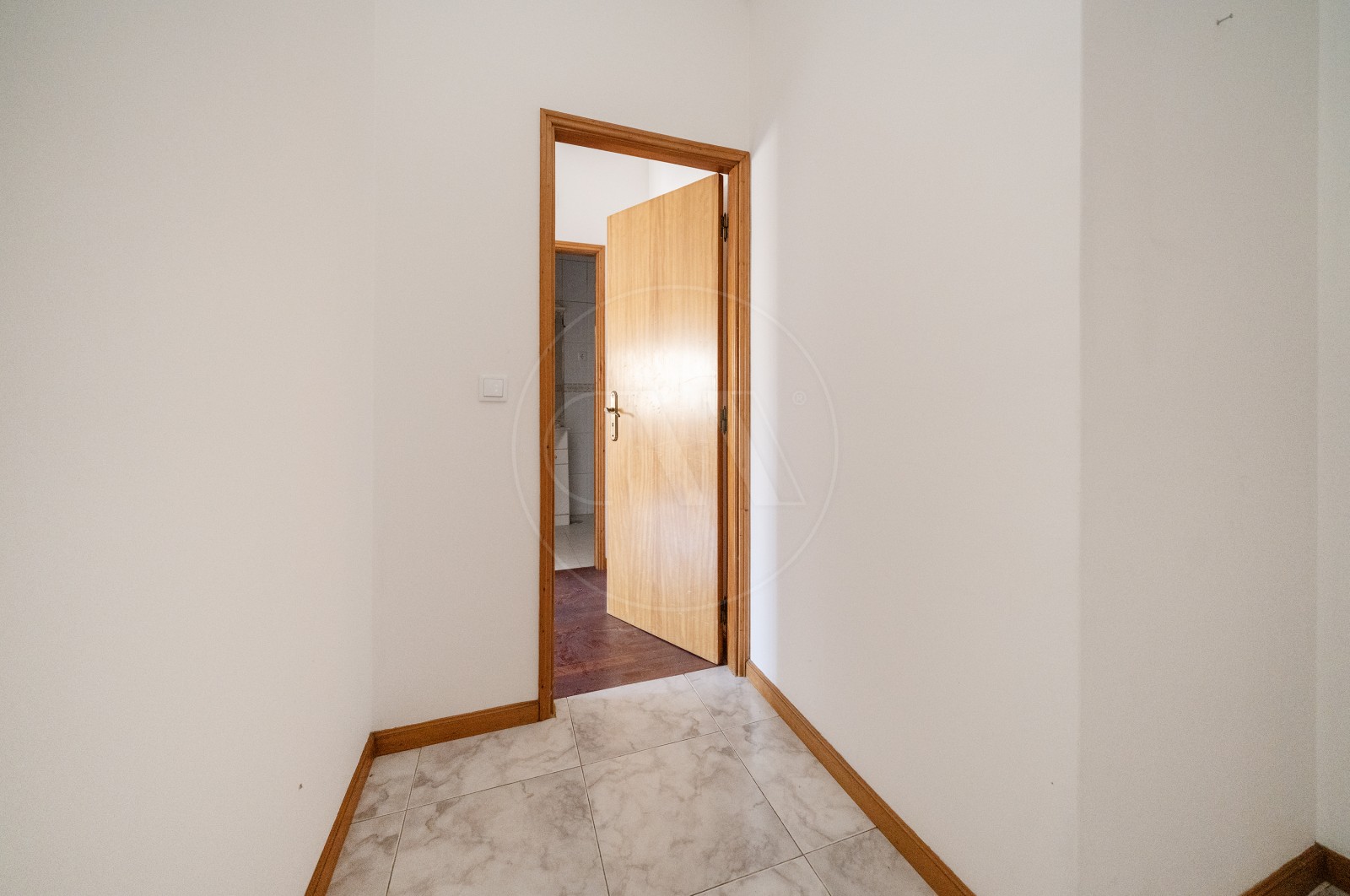 Apartamento T3 para Venda em Gualtar, Braga, Braga - Corredor (Imagem 4)