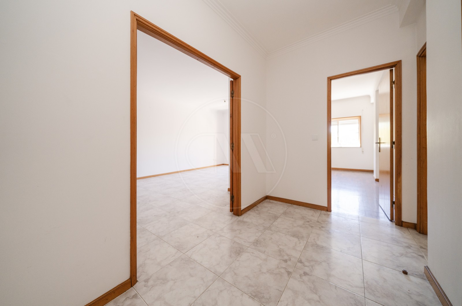 Apartamento T3 para Venda em Gualtar, Braga, Braga - Corredor (Imagem 1)