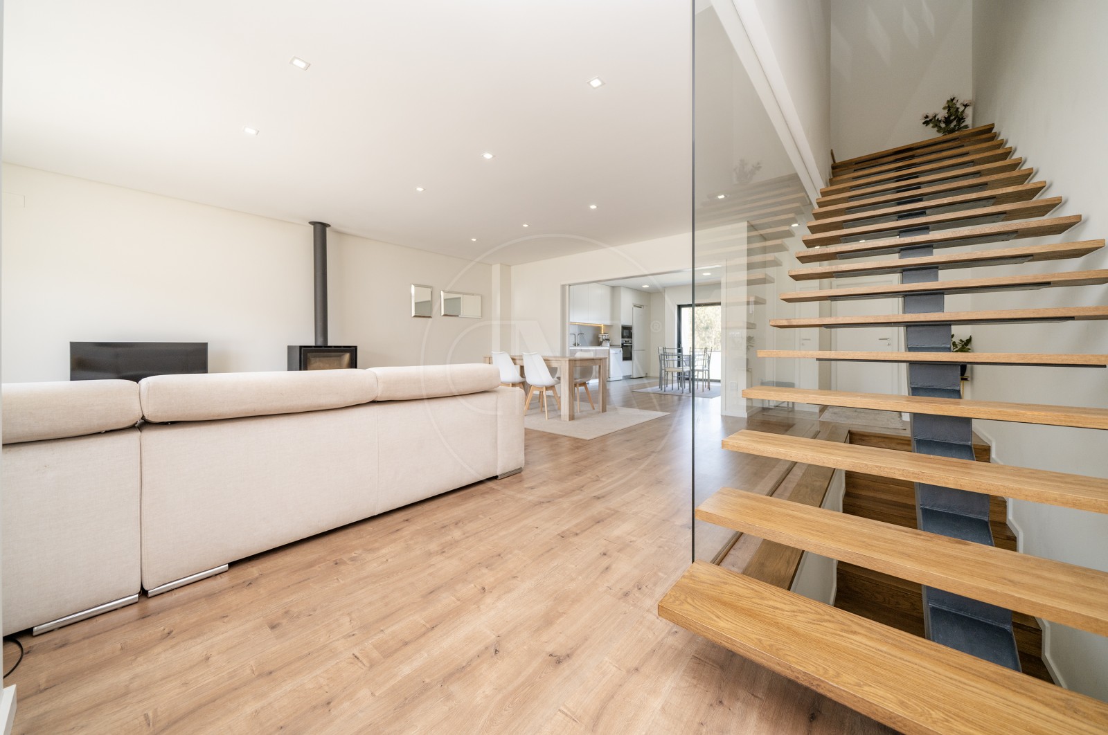 Moradia T3 para Venda em Lomar e Arcos, Braga, Braga - Corredor (Imagem 1)