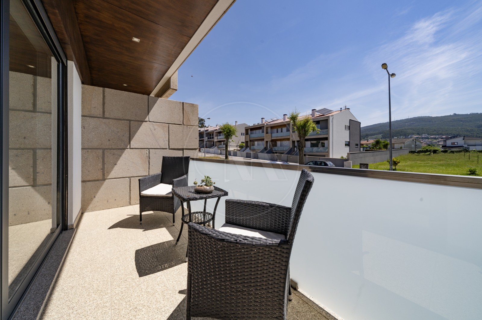 Moradia T3 para Venda em Lomar e Arcos, Braga, Braga - Varanda (Imagem 1)