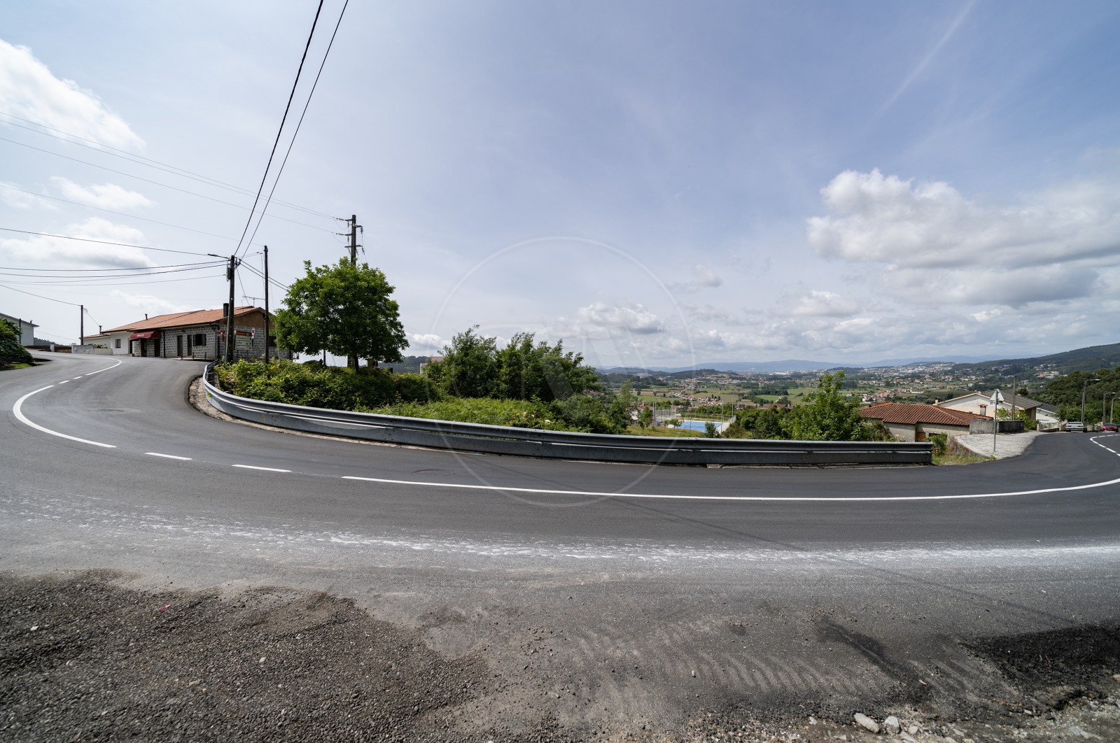 Land Urban for For sale in Escudeiros e Penso (Santo Estêvão e São Vicente), Braga, Braga - Área envolvente (Imagem 3)