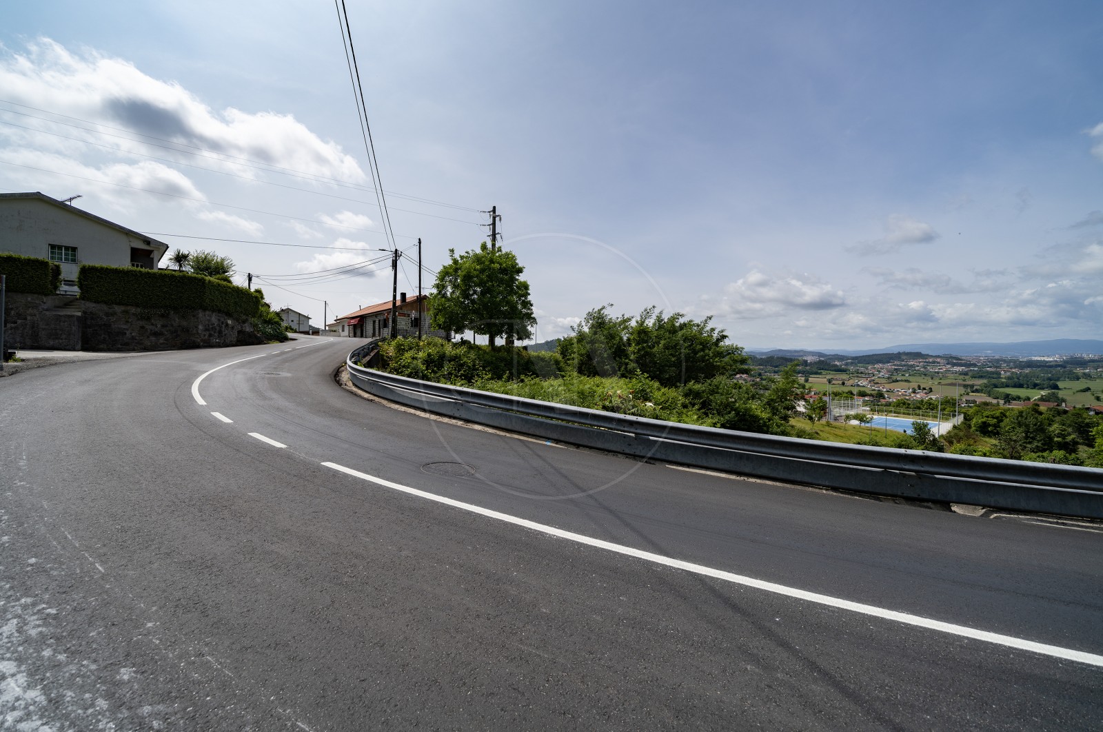 Land Urban for For sale in Escudeiros e Penso (Santo Estêvão e São Vicente), Braga, Braga - Área envolvente (Imagem 1)