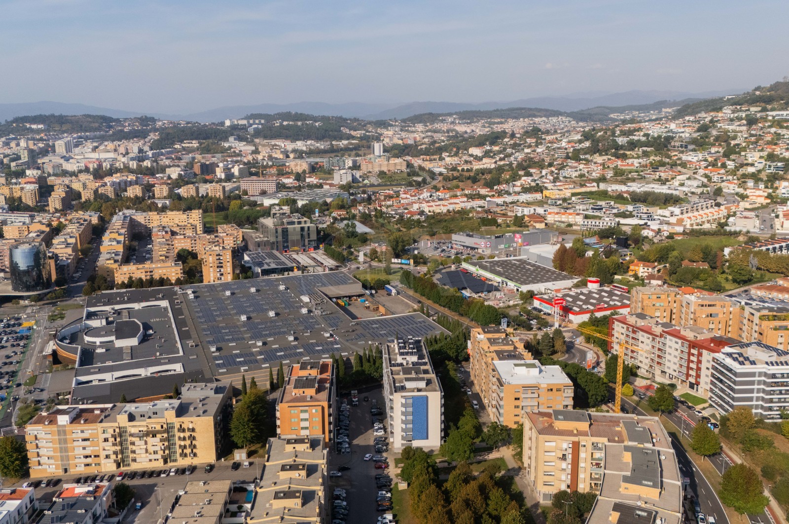 Apartamento T3 para Venda em Nogueira, Fraião e Lamaçães, Braga, Braga - Área envolvente (Imagem 14)