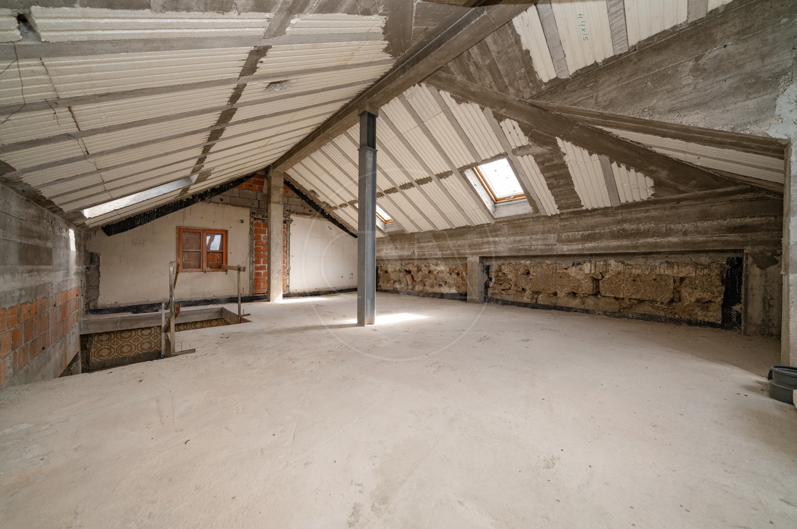 Moradia T3 para Venda em Priscos, Braga, Braga - Quarto (Imagem 1)