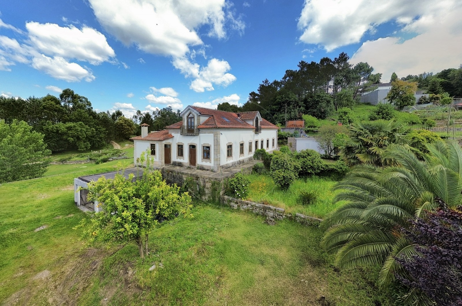 Moradia T3 para Venda em Priscos, Braga, Braga - Fachada (Imagem 1)