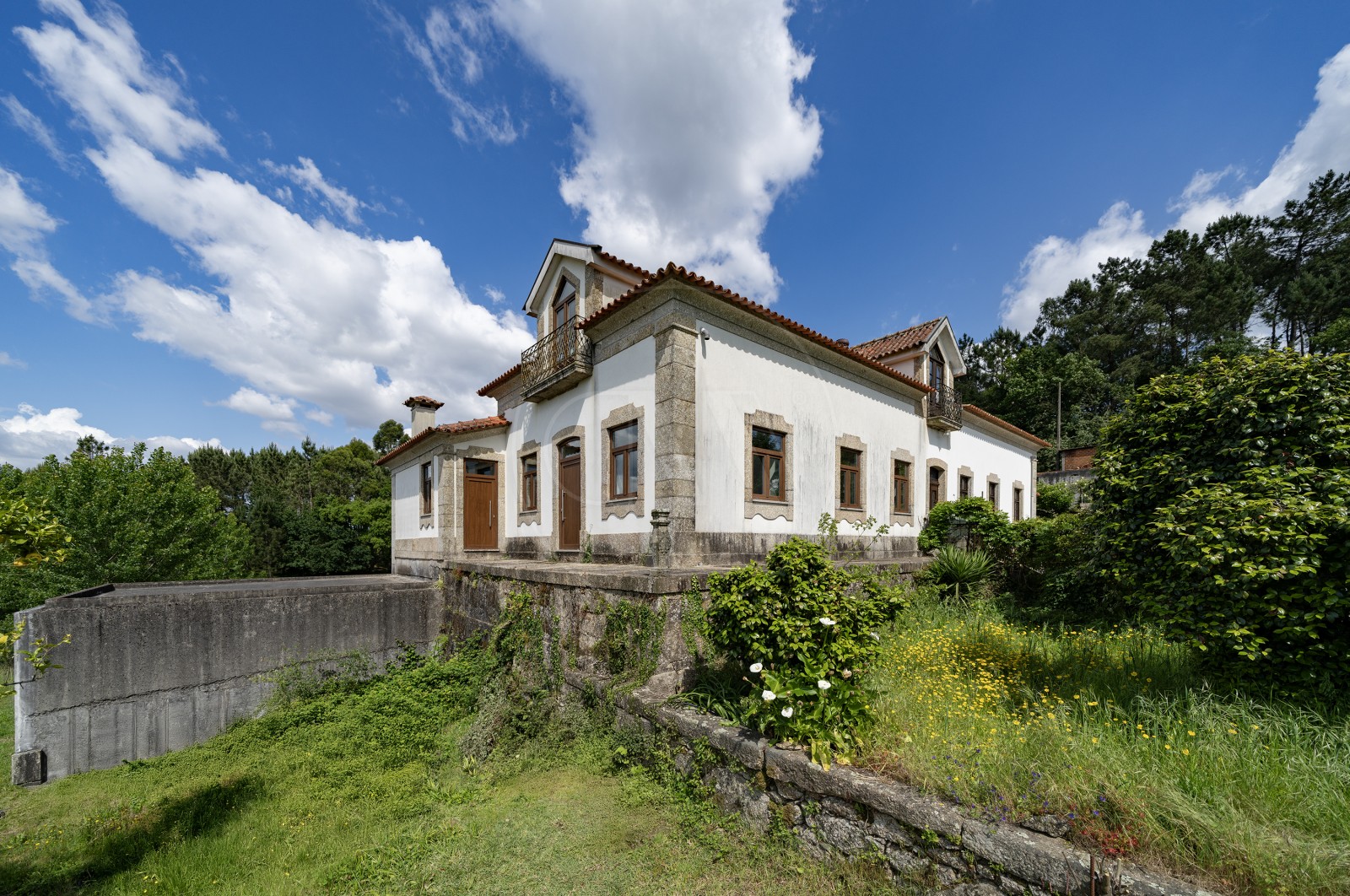 Moradia T3 para Venda em Priscos, Braga, Braga - Fachada (Imagem 4)