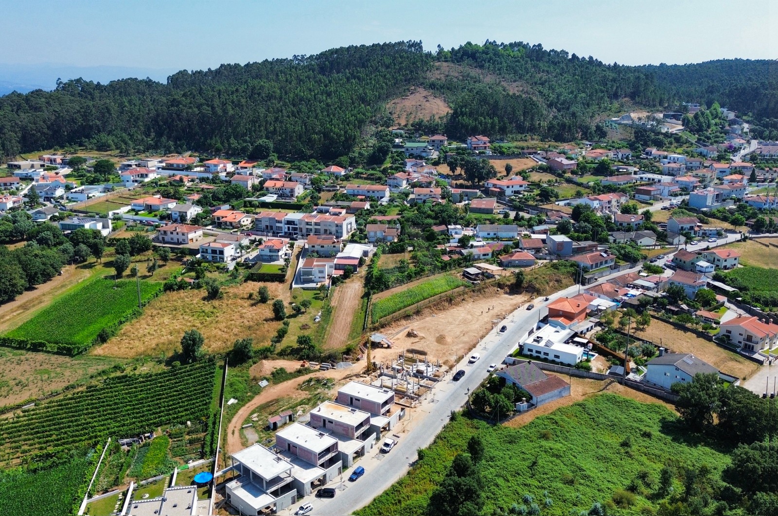 Moradia T3 para Venda em Cabreiros e Passos (São Julião), Braga, Braga - Vistas (Imagem 2)