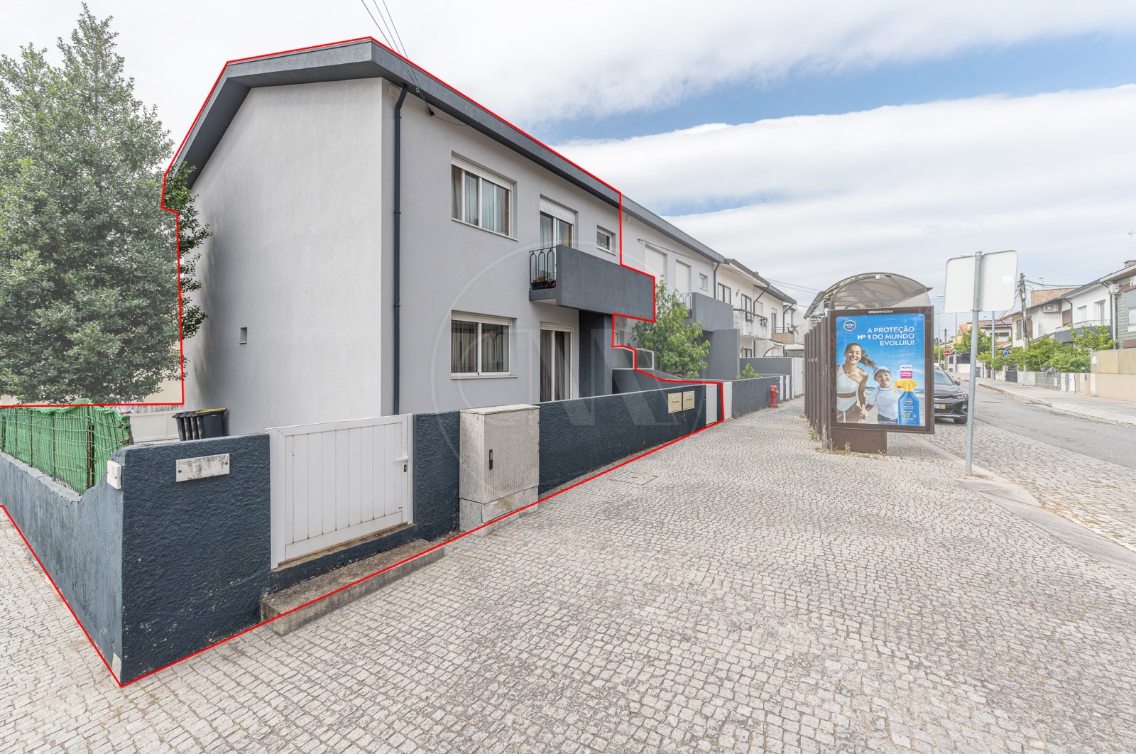 House T4 for For sale in Vila Nova da Telha, Maia, Porto - Fachada (Imagem 1)