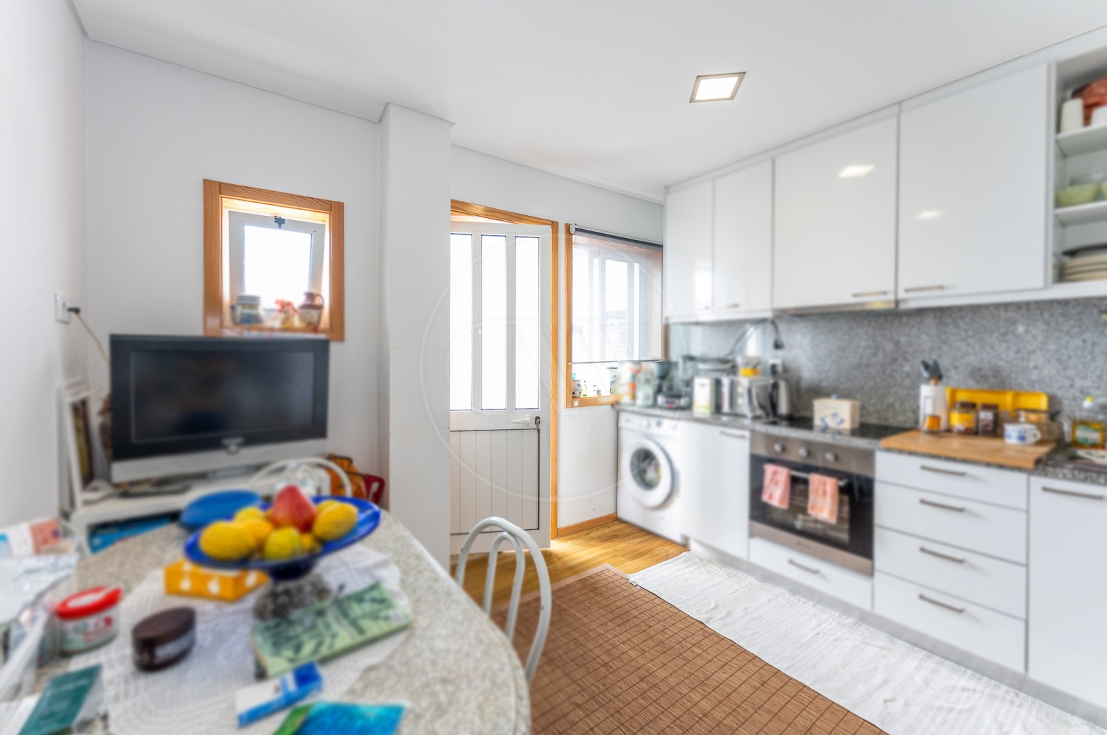 House T4 for For sale in Vila Nova da Telha, Maia, Porto - Cozinha (Imagem 1)