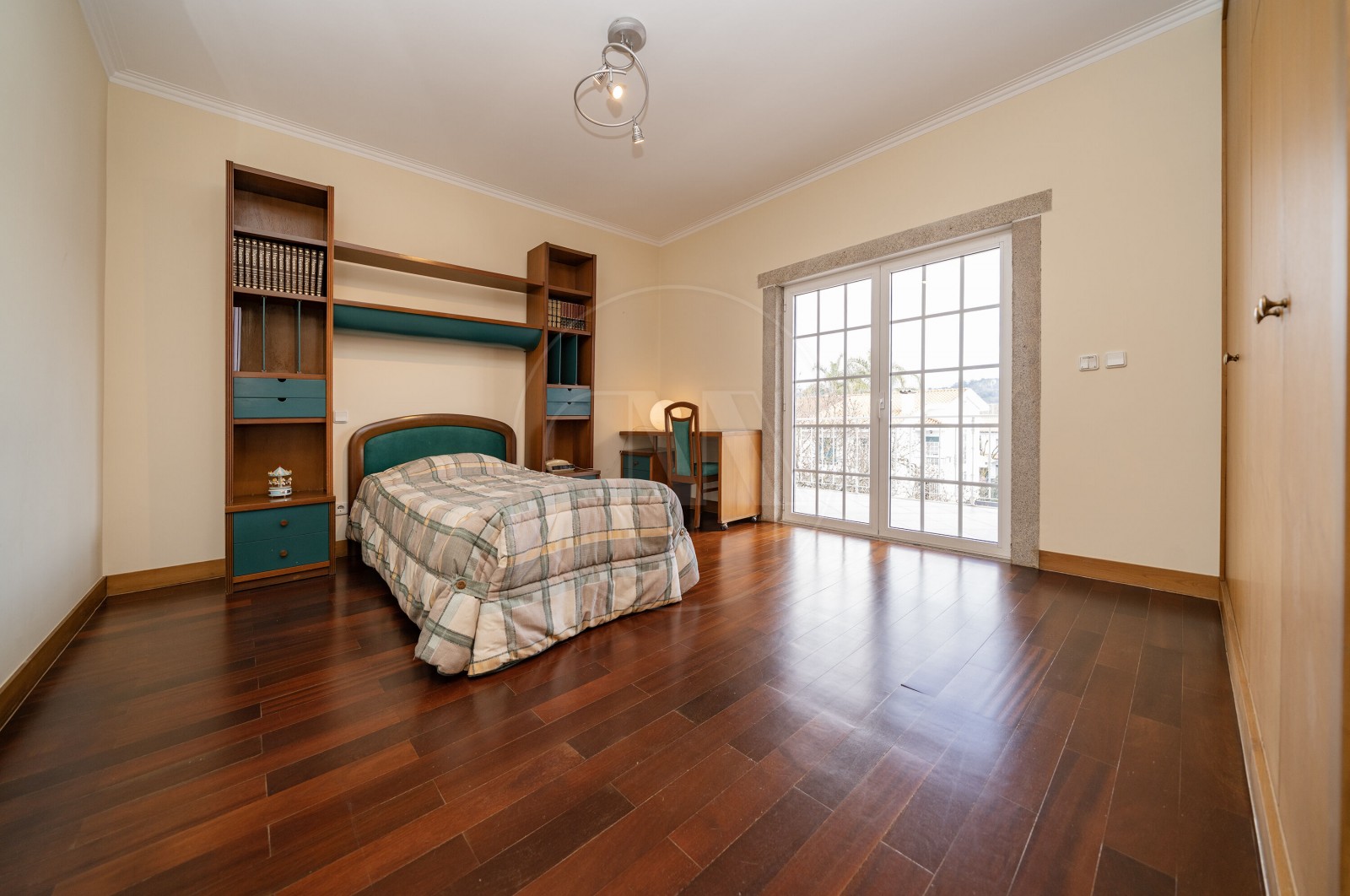 Moradia T5 para Venda em Merelim (São Pedro) e Frossos, Braga, Braga - Quarto (Imagem 2)