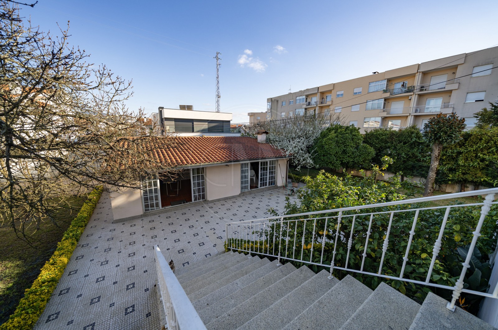 Moradia T5 para Venda em Merelim (São Pedro) e Frossos, Braga, Braga - Quintal/Jardim (Imagem 1)