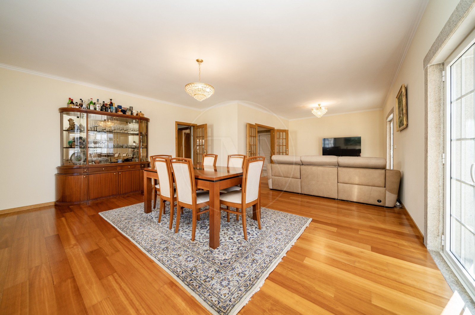 Moradia T5 para Venda em Merelim (São Pedro) e Frossos, Braga, Braga - Sala (Imagem 4)