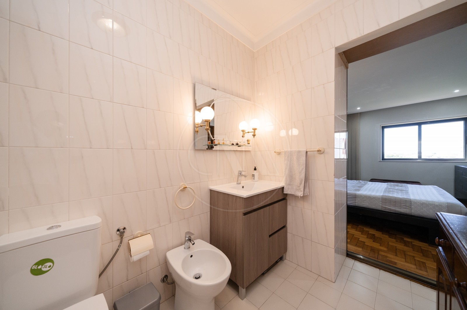 Apartamento T3 para Venda em Lomar e Arcos, Braga, Braga - Casa de banho (Imagem 2)