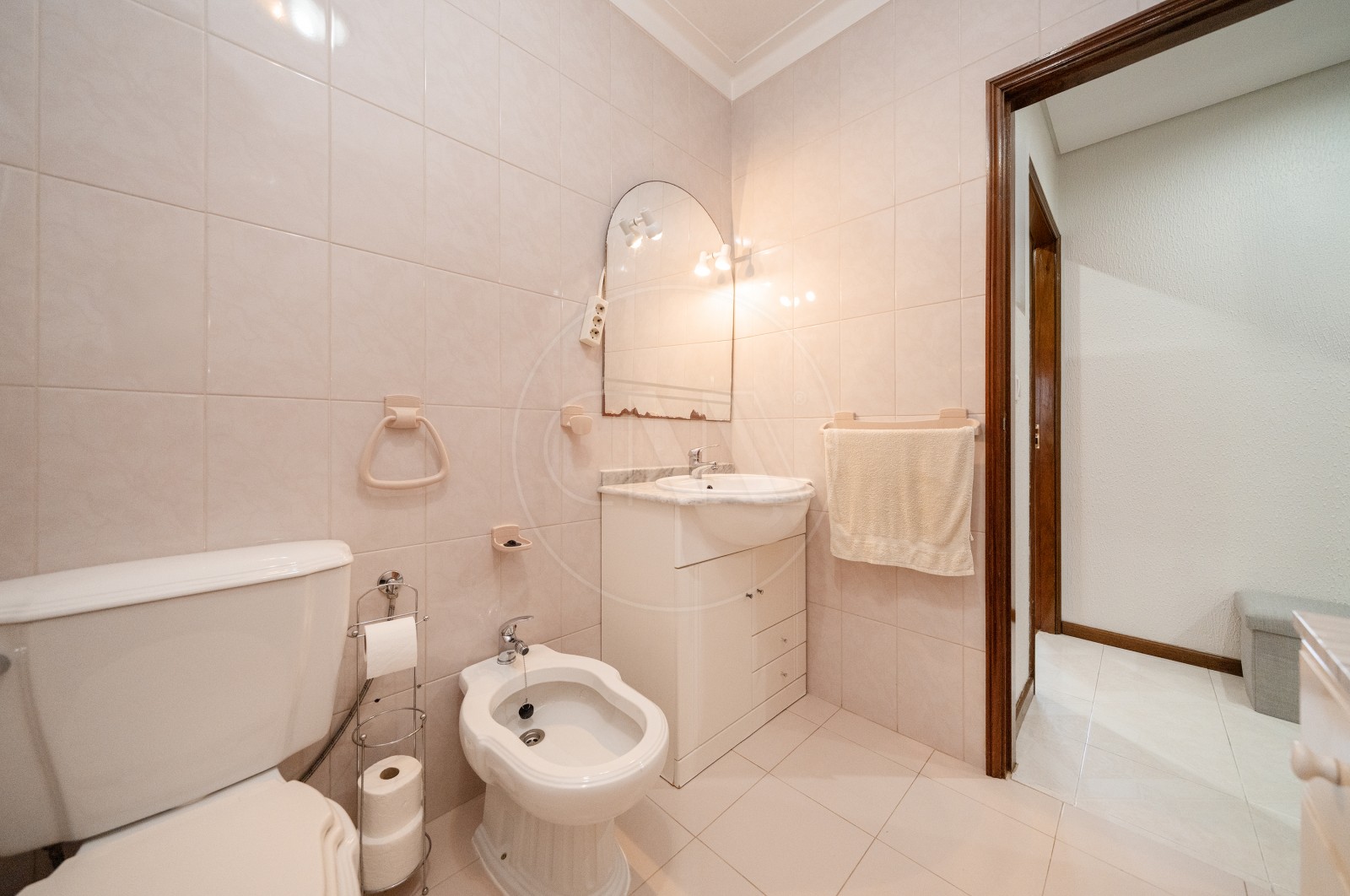 Apartamento T3 para Venda em Lomar e Arcos, Braga, Braga - Casa de banho (Imagem 4)