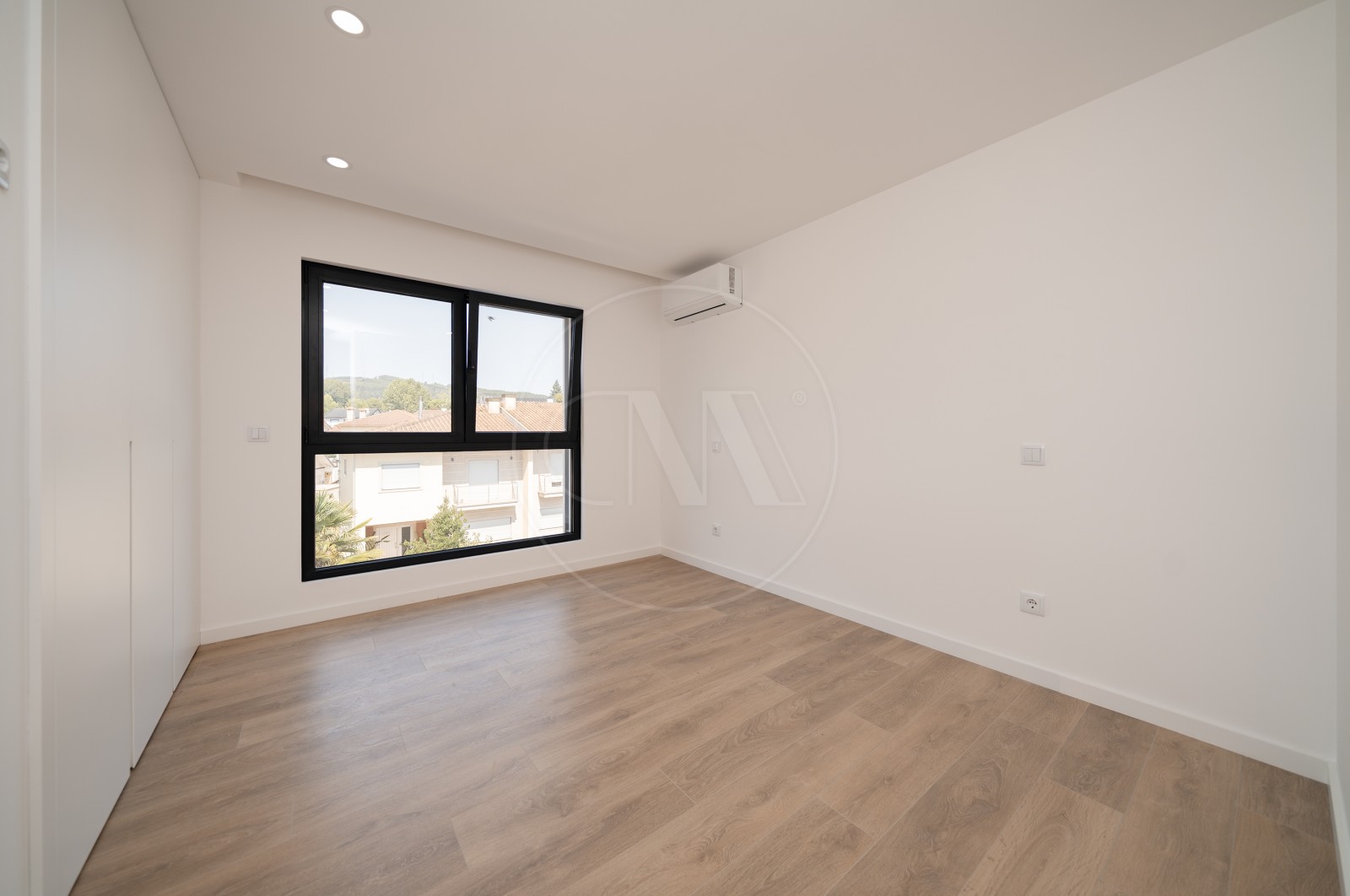 Apartment T3 for For sale in Póvoa de Lanhoso (Nossa Senhora do Amparo), Póvoa de Lanhoso, Braga - Quarto (Imagem 1)