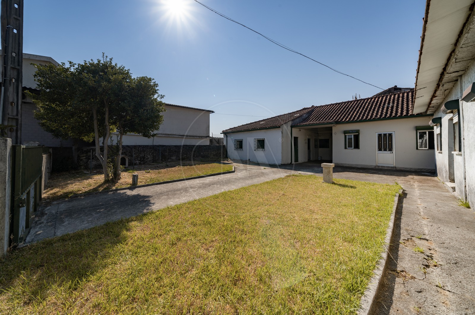 Moradia T2 para Venda em Cabreiros e Passos (São Julião), Braga, Braga - Fachada (Imagem 1)