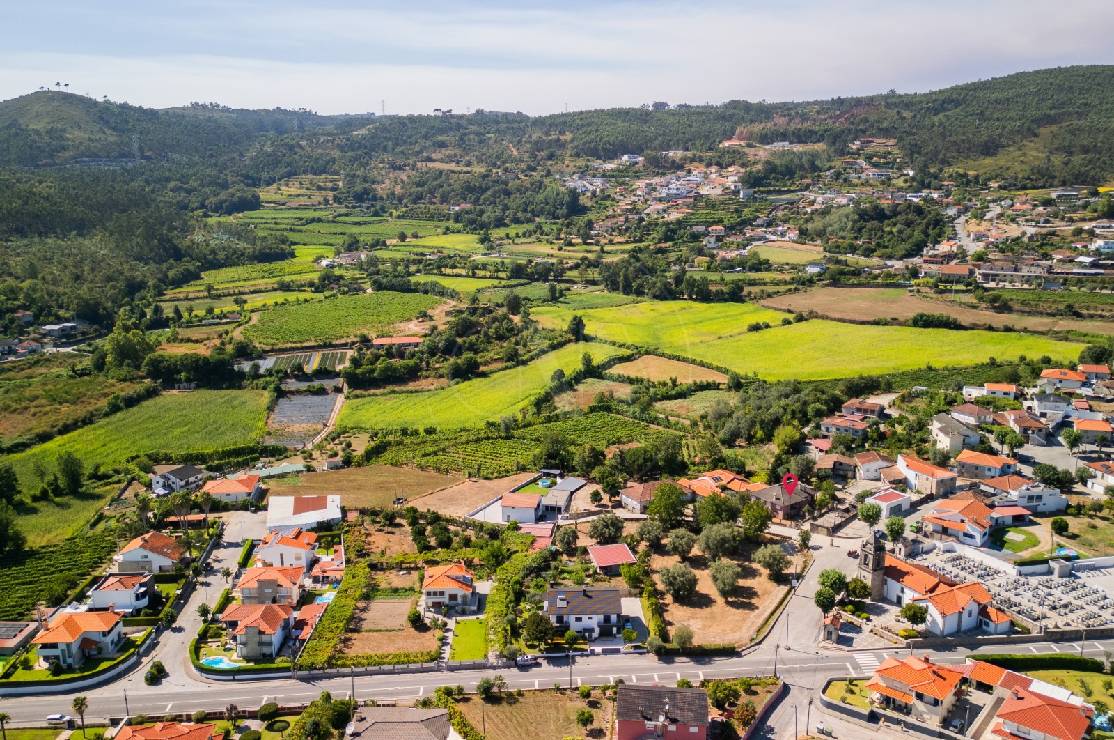 Moradia T4 para Venda em Campos e Louredo, Póvoa de Lanhoso, Braga - Área envolvente (Imagem 25)