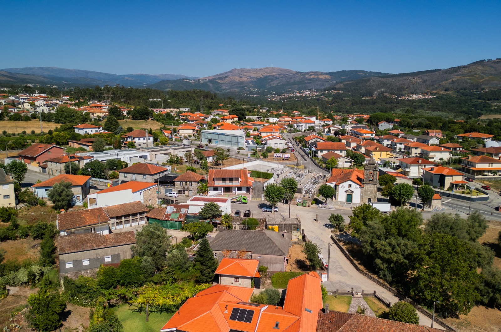 Moradia T4 para Venda em Campos e Louredo, Póvoa de Lanhoso, Braga - Área envolvente (Imagem 28)