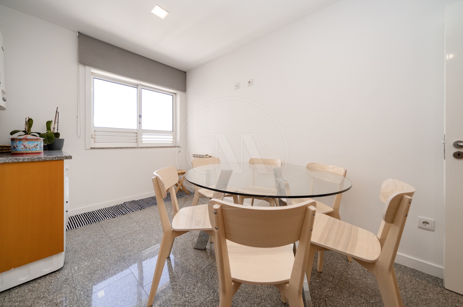Apartamento T2 para Venda em Ferreiros e Gondizalves, Braga, Braga - Cozinha (Imagem 2)
