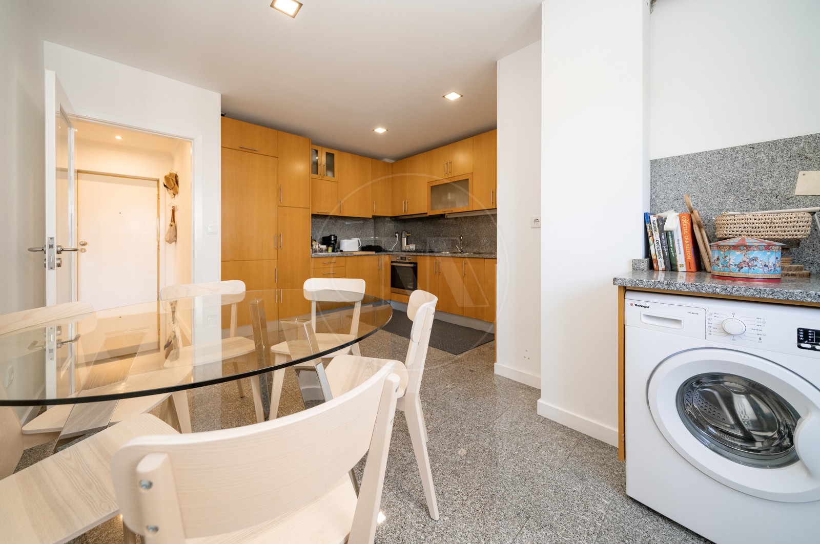 Apartamento T2 para Venda em Ferreiros e Gondizalves, Braga, Braga - Cozinha (Imagem 3)