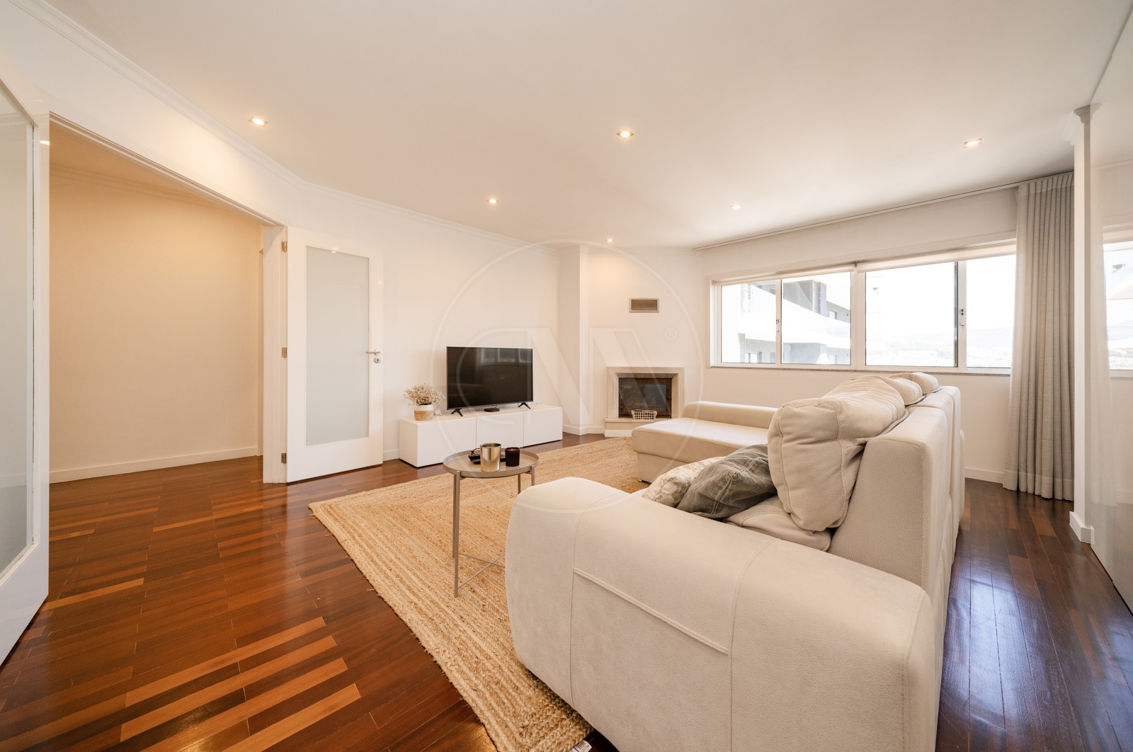 Apartamento T2 para Venda em Ferreiros e Gondizalves, Braga, Braga - Sala (Imagem 3)