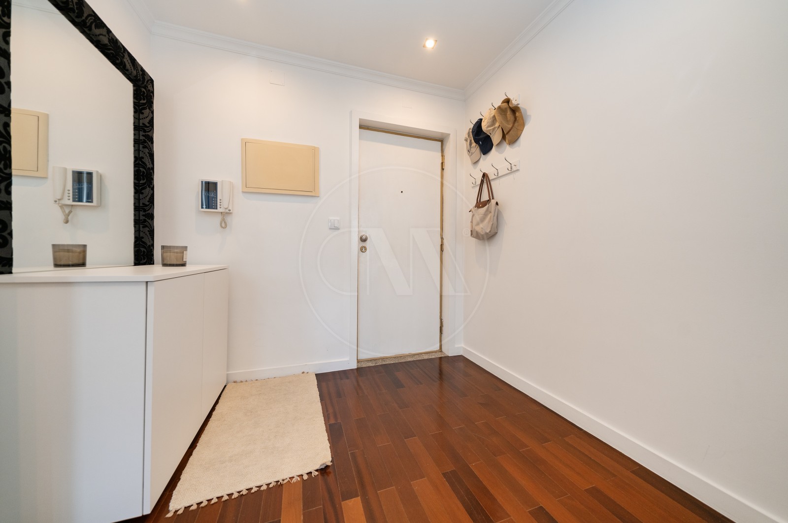 Apartamento T2 para Venda em Ferreiros e Gondizalves, Braga, Braga - Hall de entrada (Imagem 1)