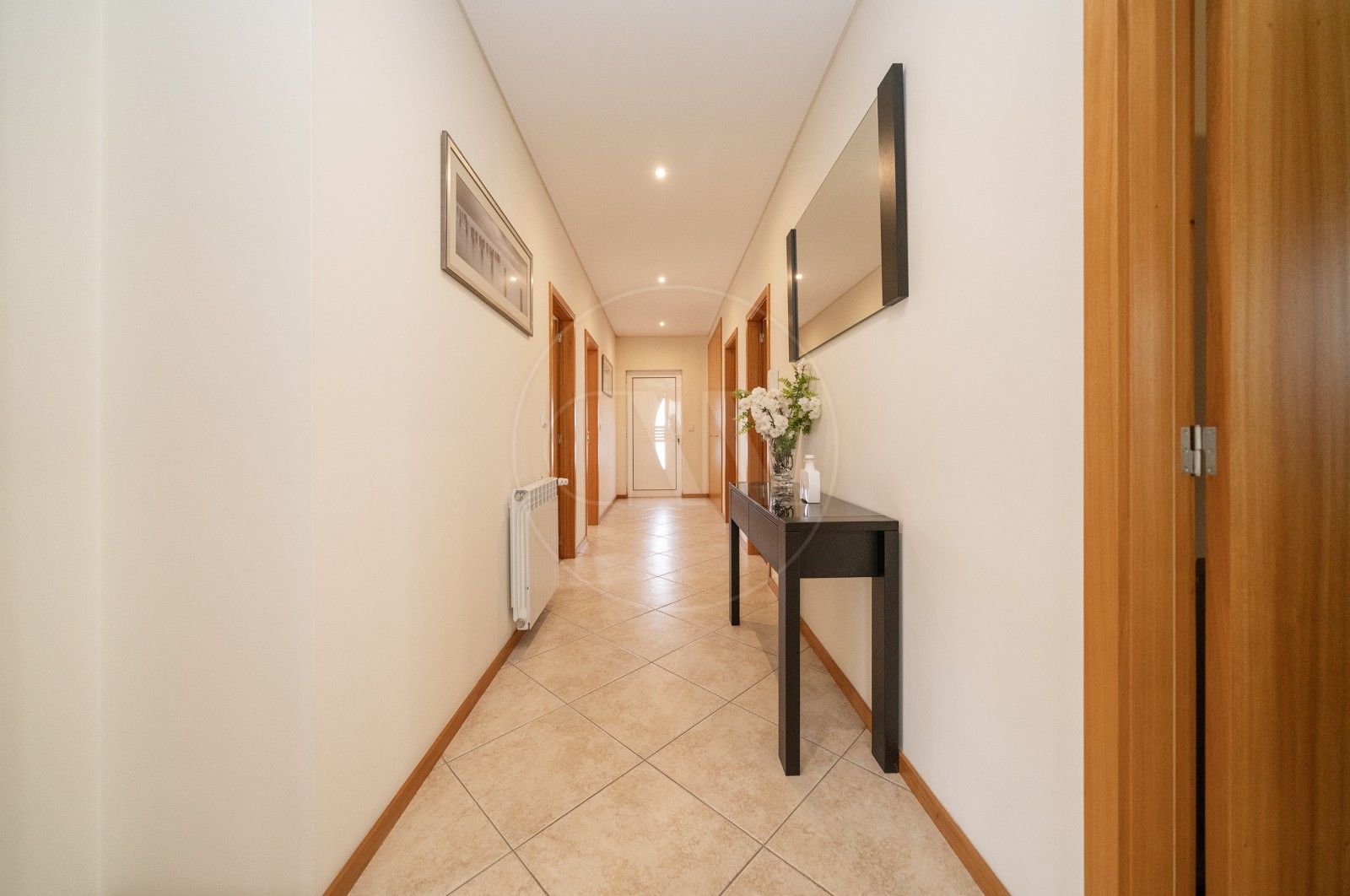 Moradia T6 para Venda em Braga (São José de São Lázaro e São João do Souto), Braga, Braga - Corredor (Imagem 4)