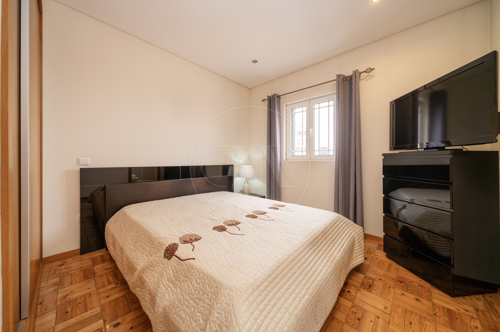 Moradia T6 para Venda em Braga (São José de São Lázaro e São João do Souto), Braga, Braga - Suite (Imagem 1)