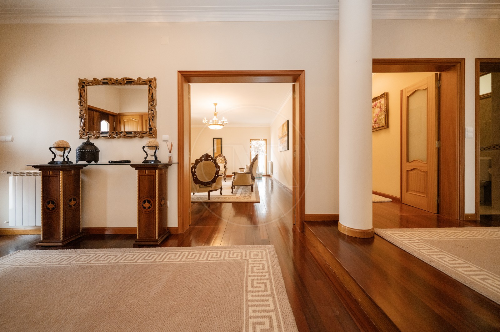 Moradia T5 para Venda em Este (São Pedro e São Mamede), Braga, Braga - Corredor (Imagem 2)