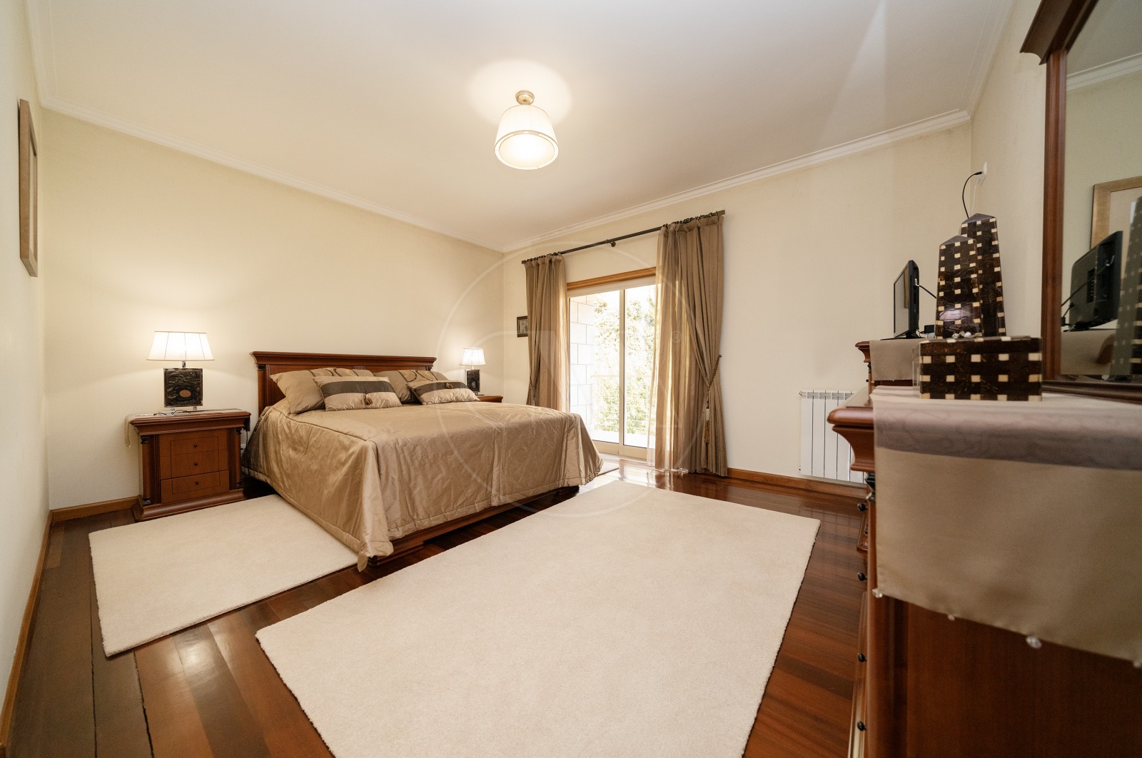 Moradia T5 para Venda em Este (São Pedro e São Mamede), Braga, Braga - Suite (Imagem 1)