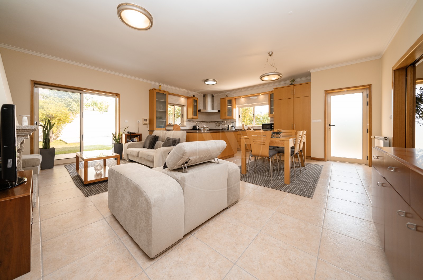 Moradia T5 para Venda em Este (São Pedro e São Mamede), Braga, Braga - Sala (Imagem 3)