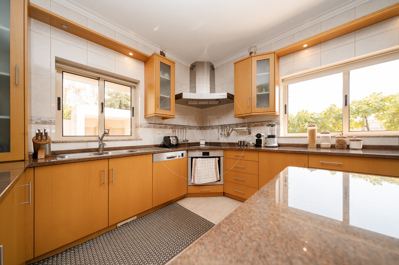 Moradia T5 para Venda em Este (São Pedro e São Mamede), Braga, Braga - Cozinha (Imagem 2)