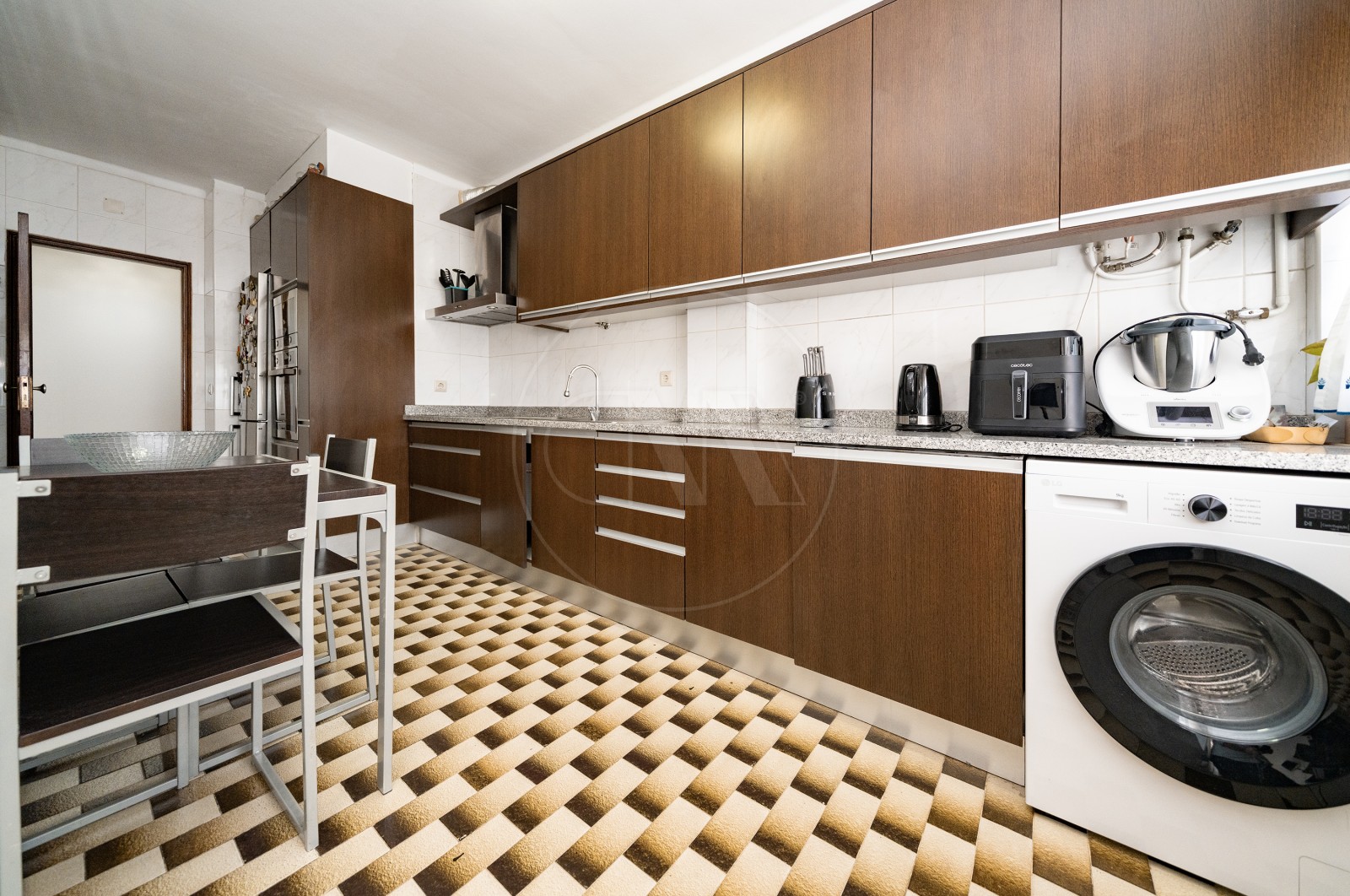 Apartamento T3 para Venda em Braga (Maximinos, Sé e Cividade), Braga, Braga - Cozinha (Imagem 1)