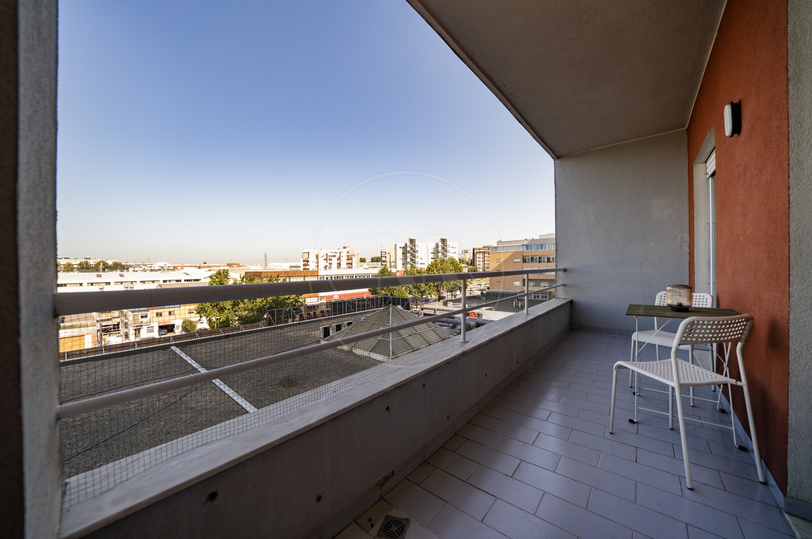 Apartamento T2 para Venda em Braga (Maximinos, Sé e Cividade), Braga, Braga - Varanda (Imagem 1)