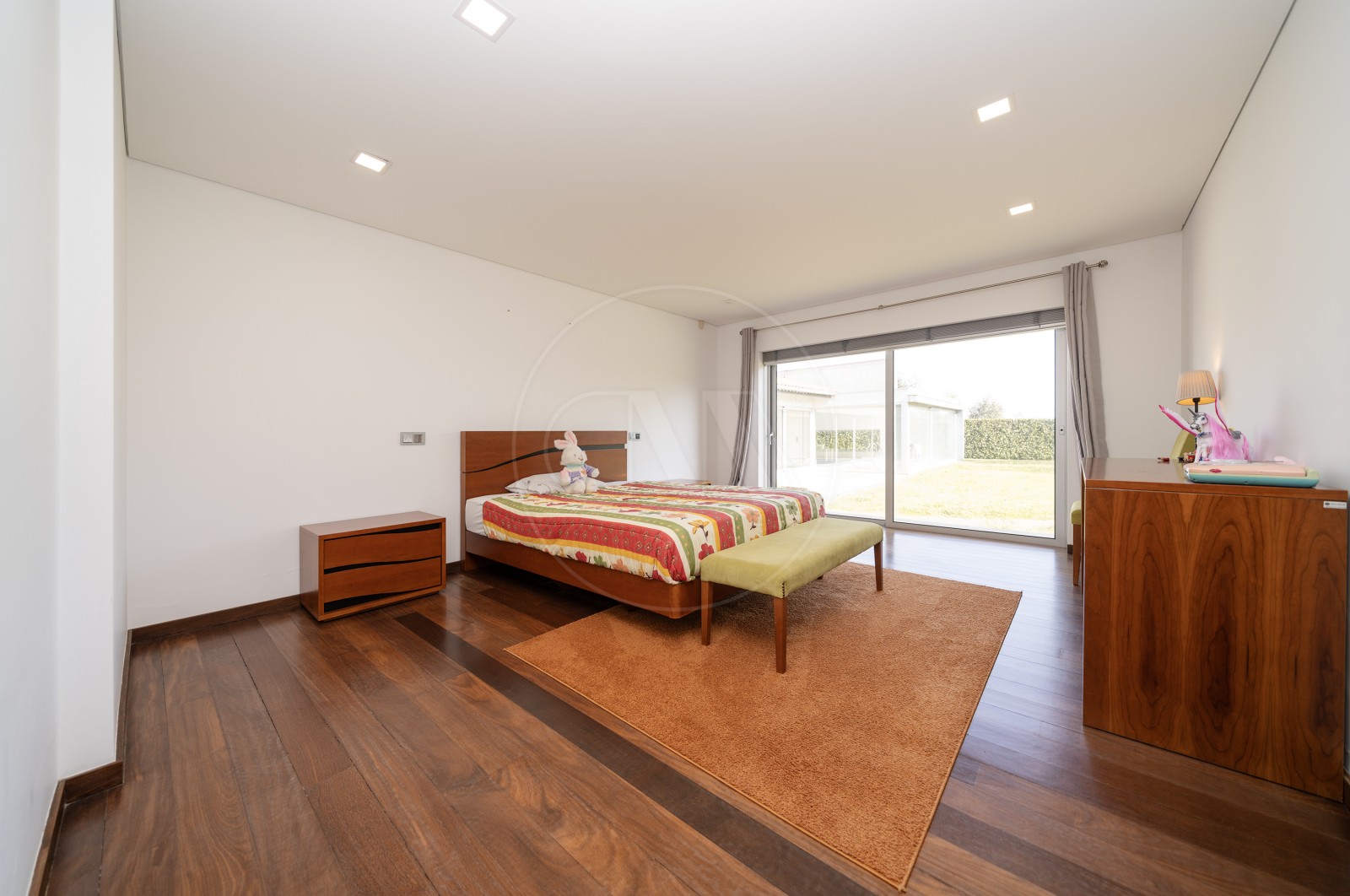 House T4+1 for For sale in Sande Vila Nova e Sande São Clemente, Guimarães, Braga - Suite (Imagem 5)