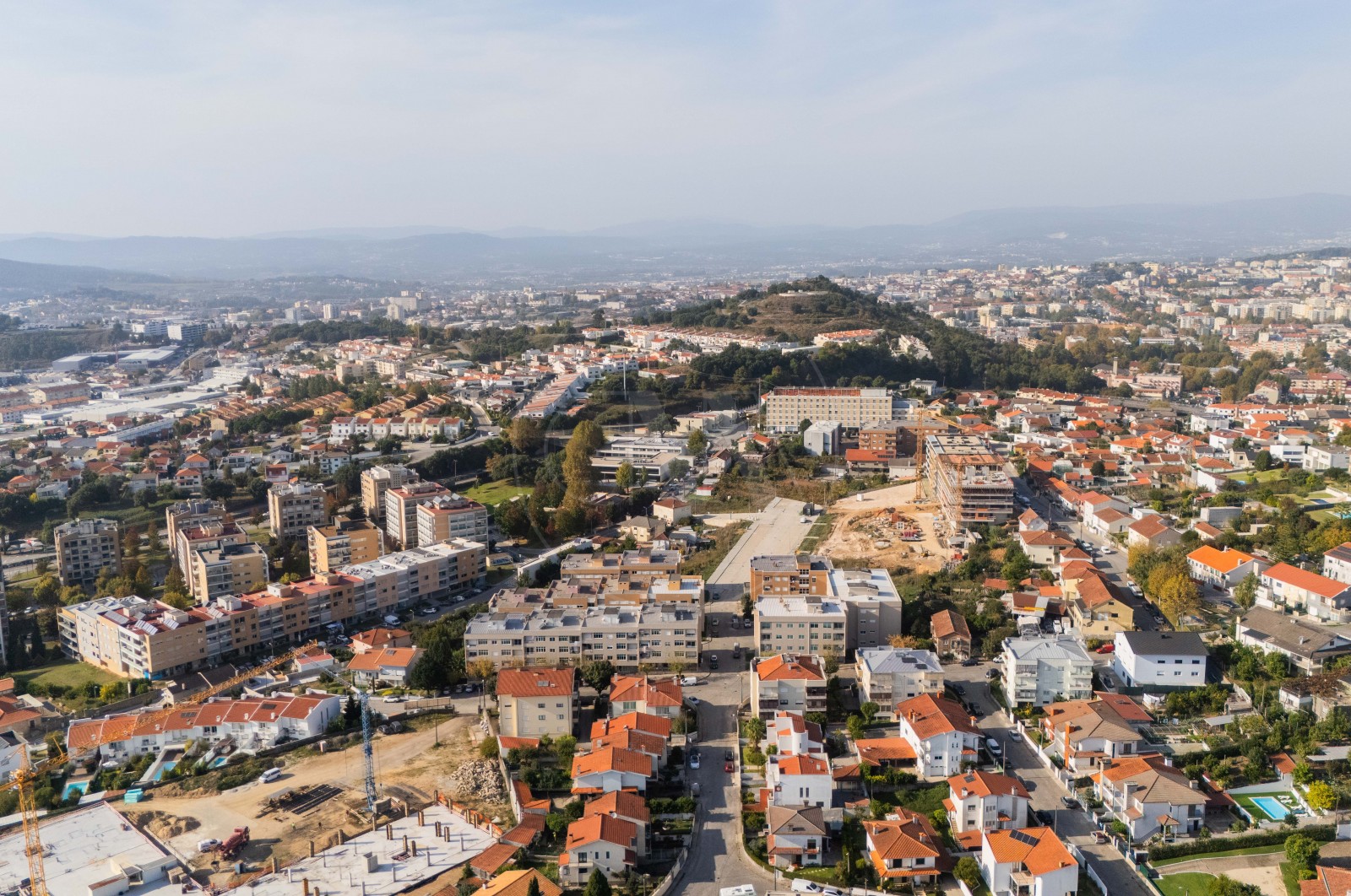 Apartamento T3 para Venda em Nogueira, Fraião e Lamaçães, Braga, Braga - Área envolvente (Imagem 25)